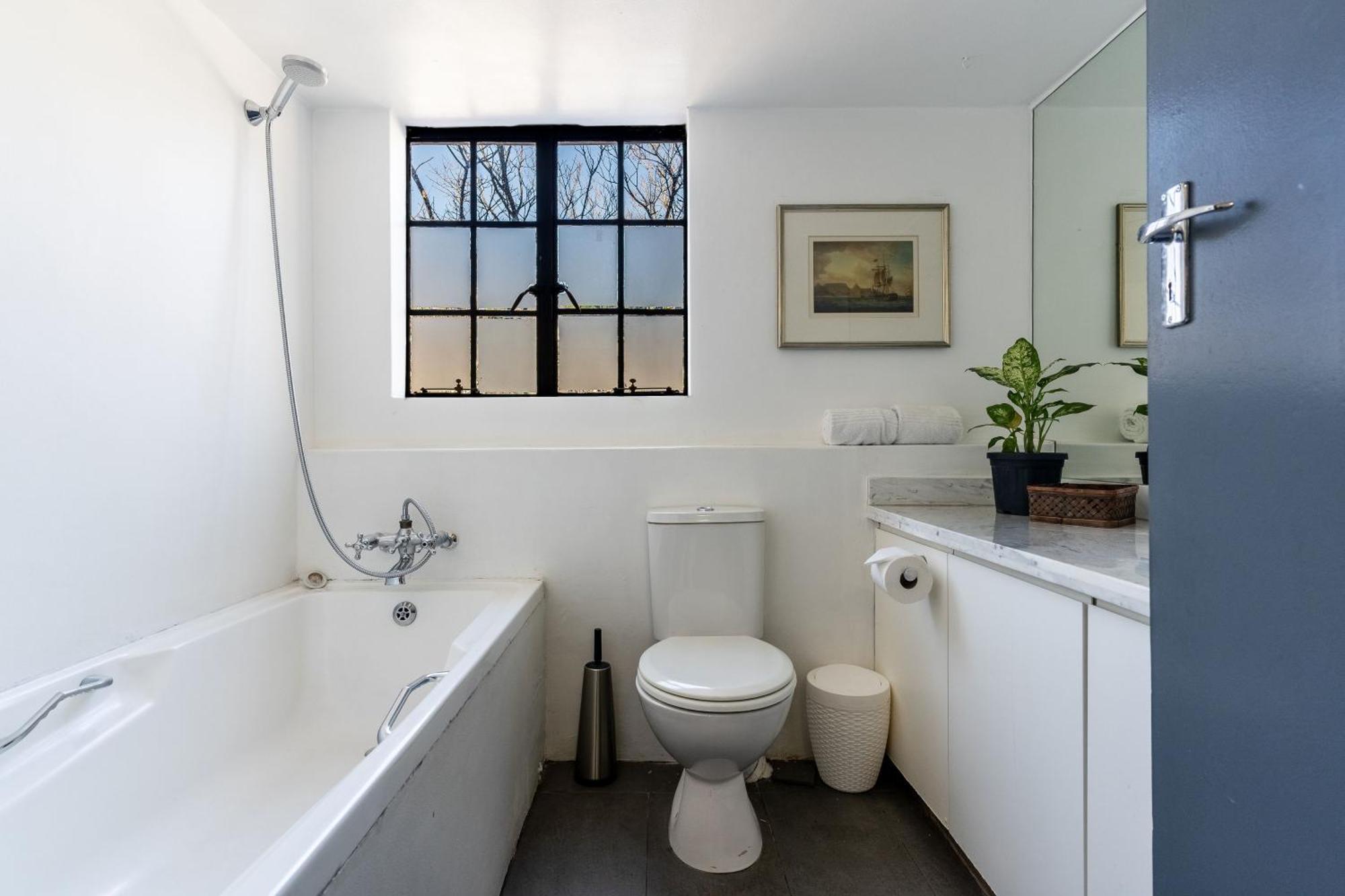 Apartamento De Waterkant With Cape Finest